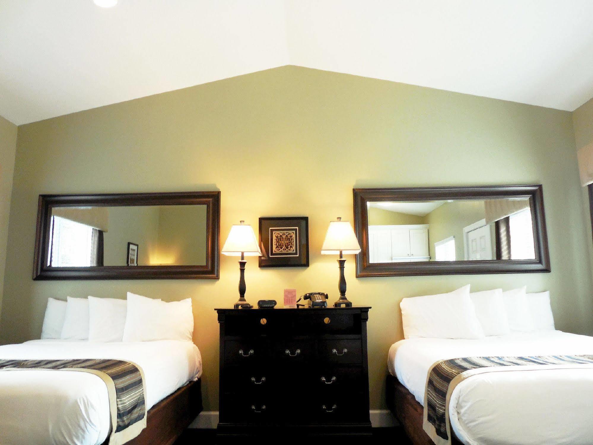 Monterey Peninsula Inn Pacific Grove Bagian luar foto